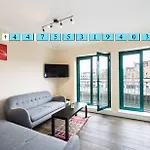 Centrally Located, Disc0Unt Via What App !Beautiful Apartment ! Check The Number From The Photo !!